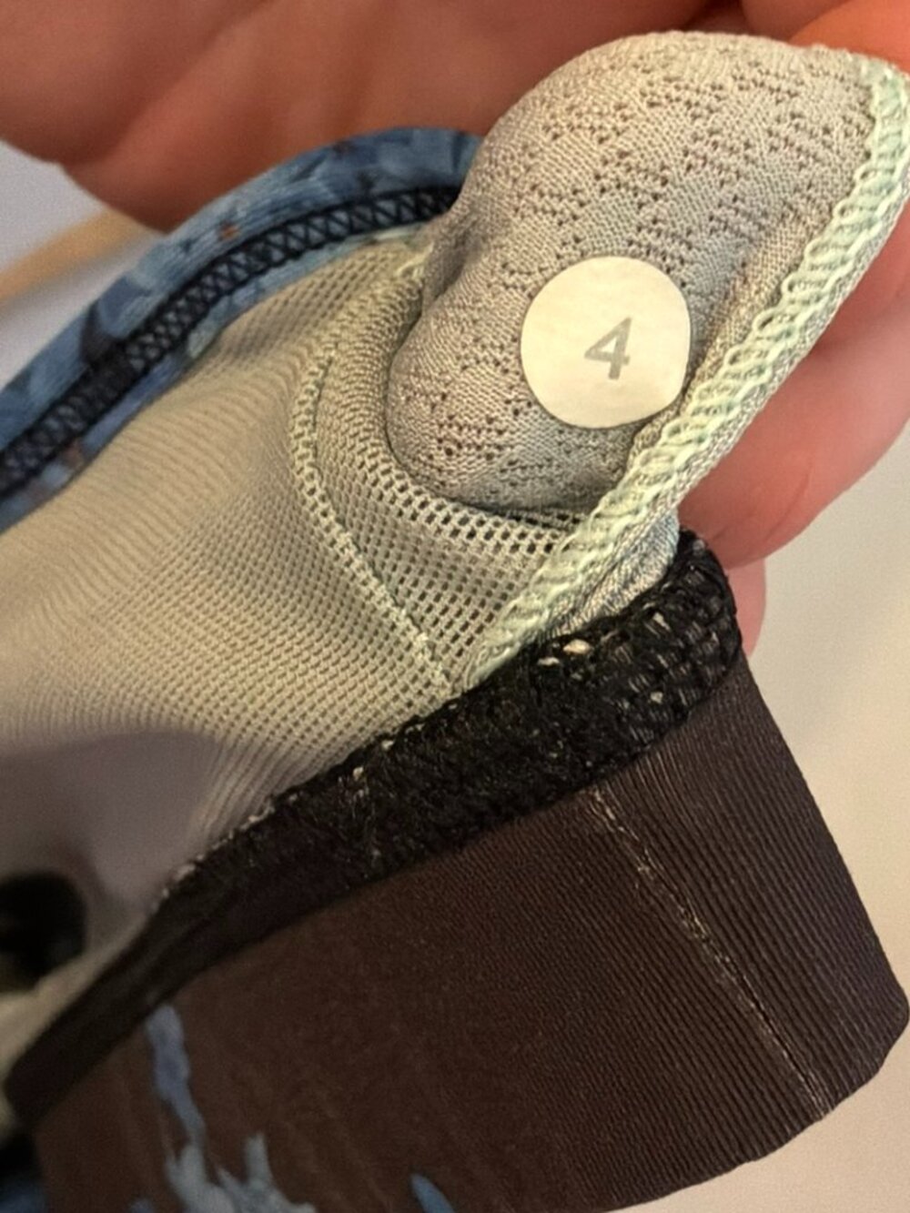 LUULEMON | GRAY FLORAL BUILT IN BRA TANK - Picture 3 of 5
